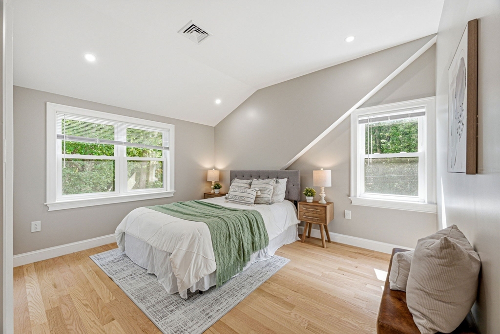 63 Russell Rd