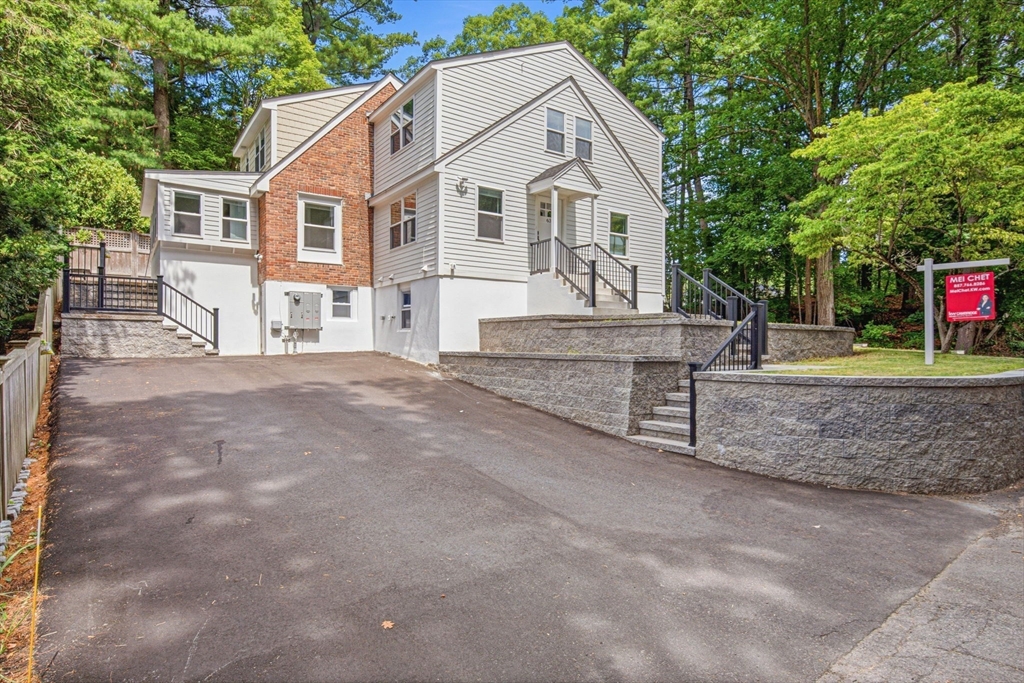 63 Russell Rd