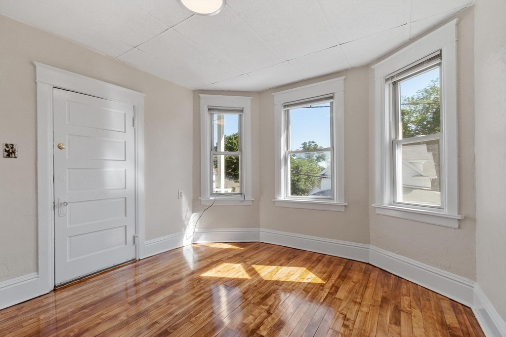 9 Reynolds Street # 2