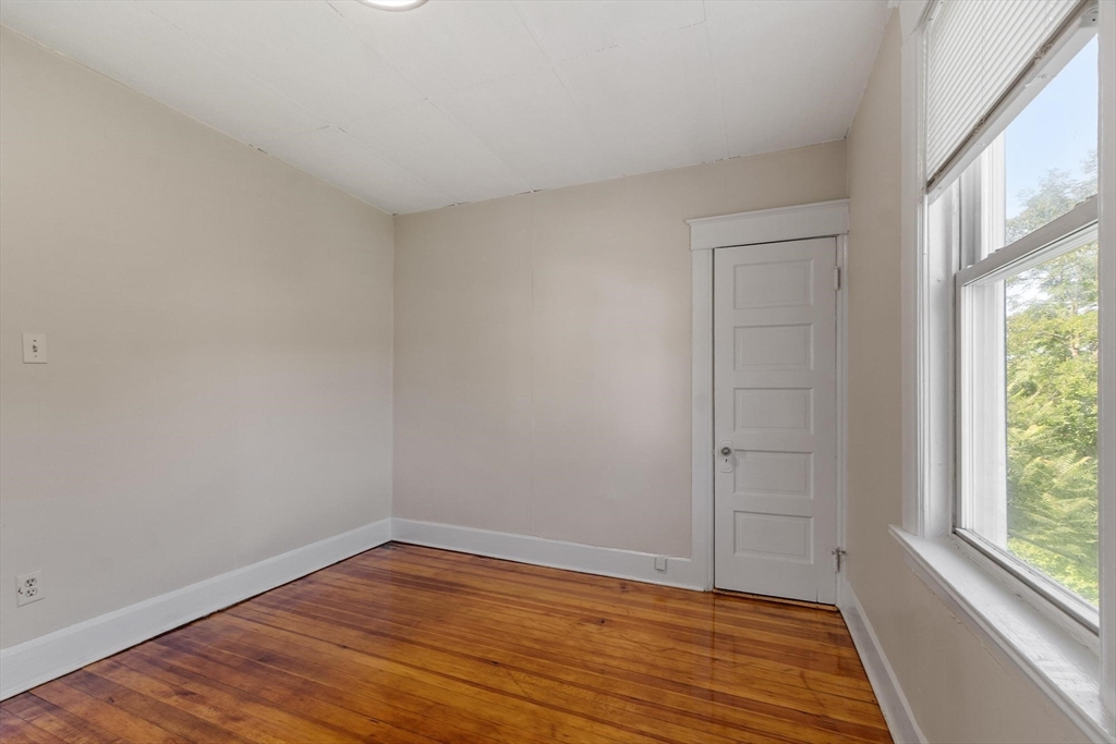 9 Reynolds Street # 2