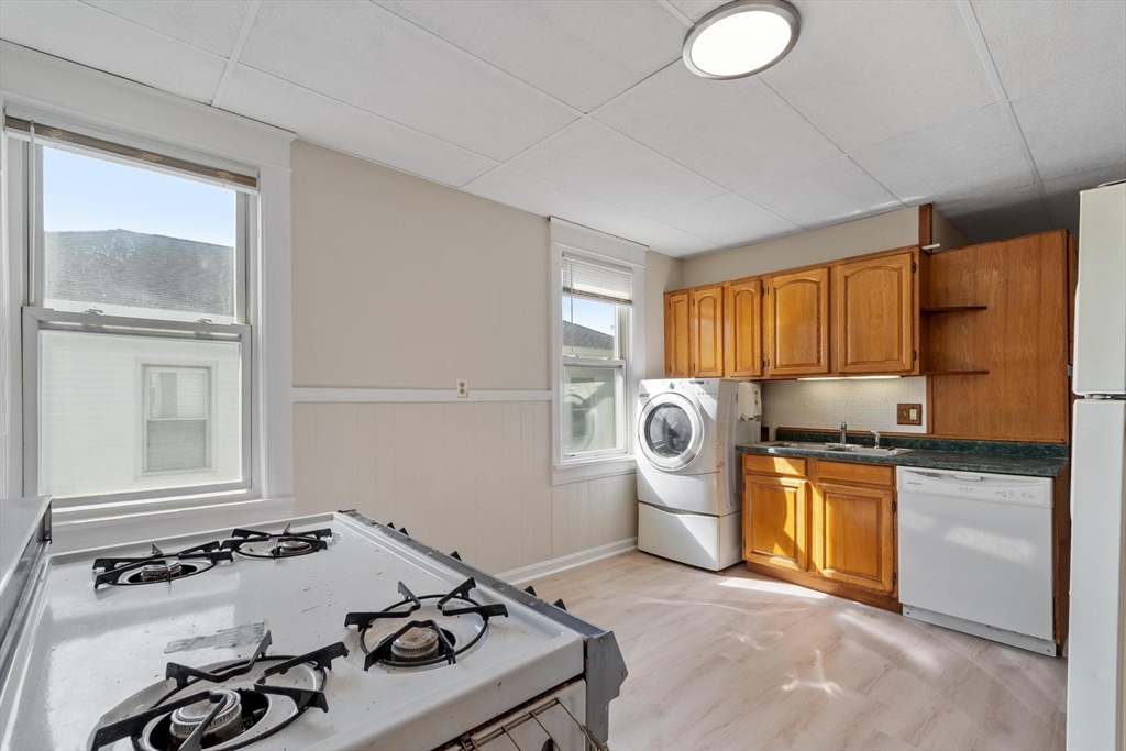 9 Reynolds Street # 2