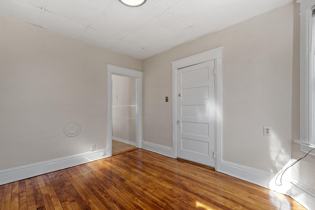 9 Reynolds Street # 2