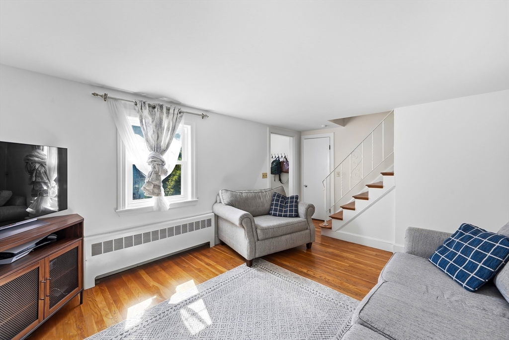 18 Tyler St