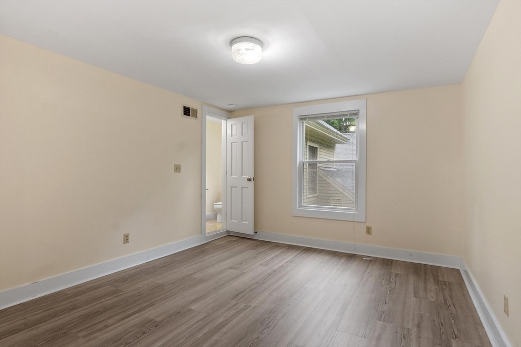 11 Chadwick Street # 11