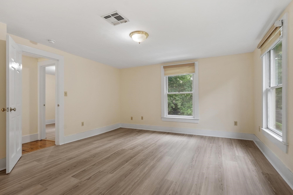 11 Chadwick Street # 11