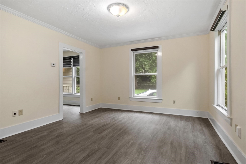 11 Chadwick Street # 11