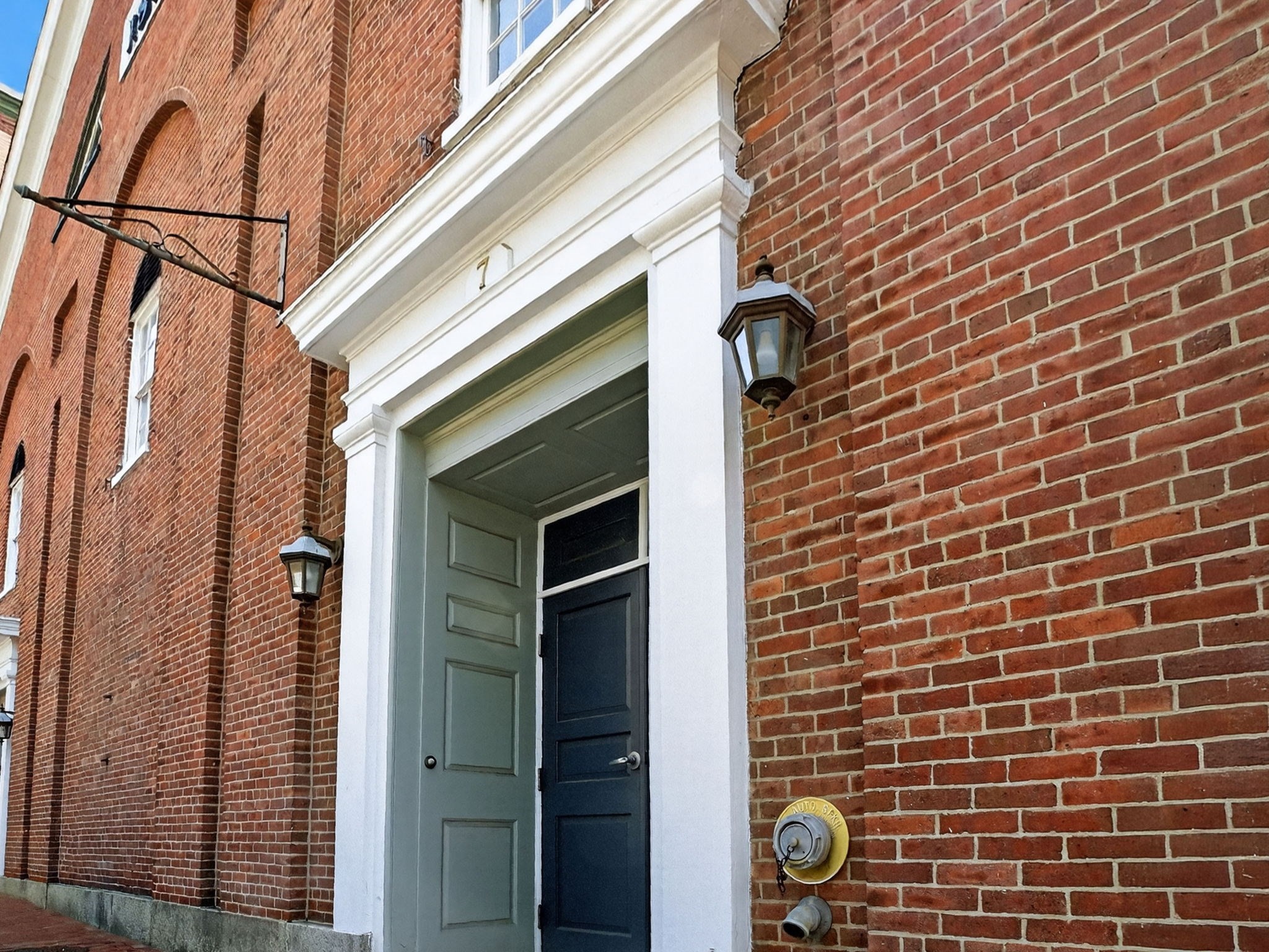 7 Crombie St # 4