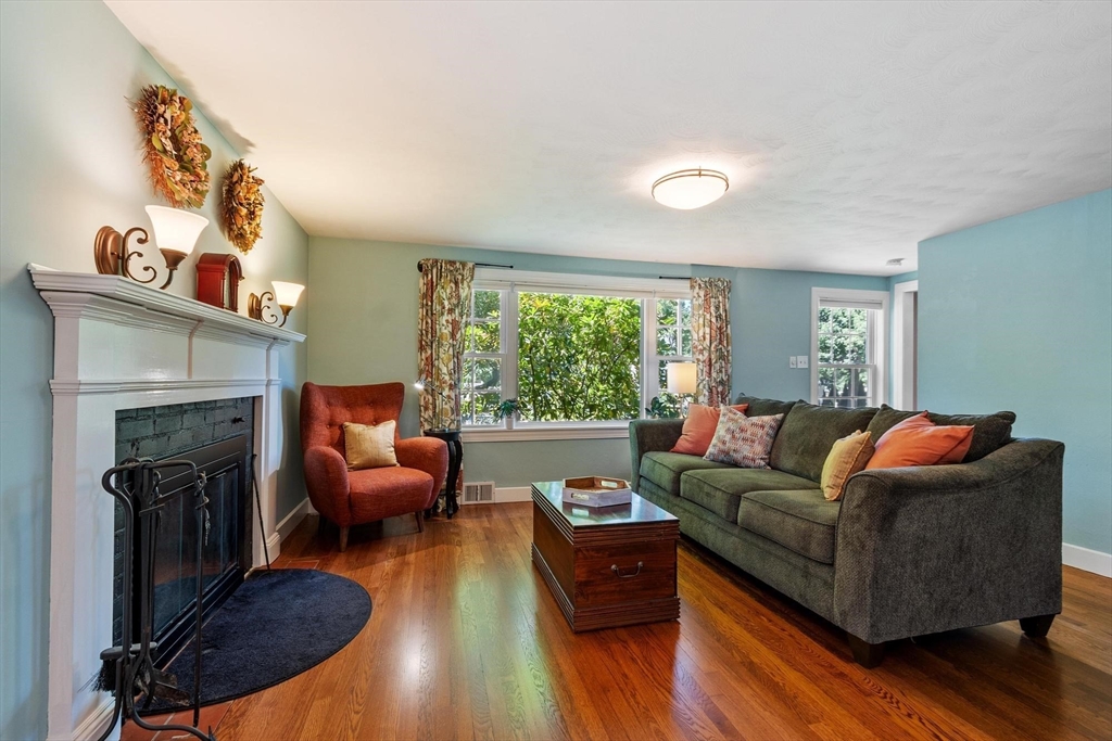 6 Whitcomb Ave