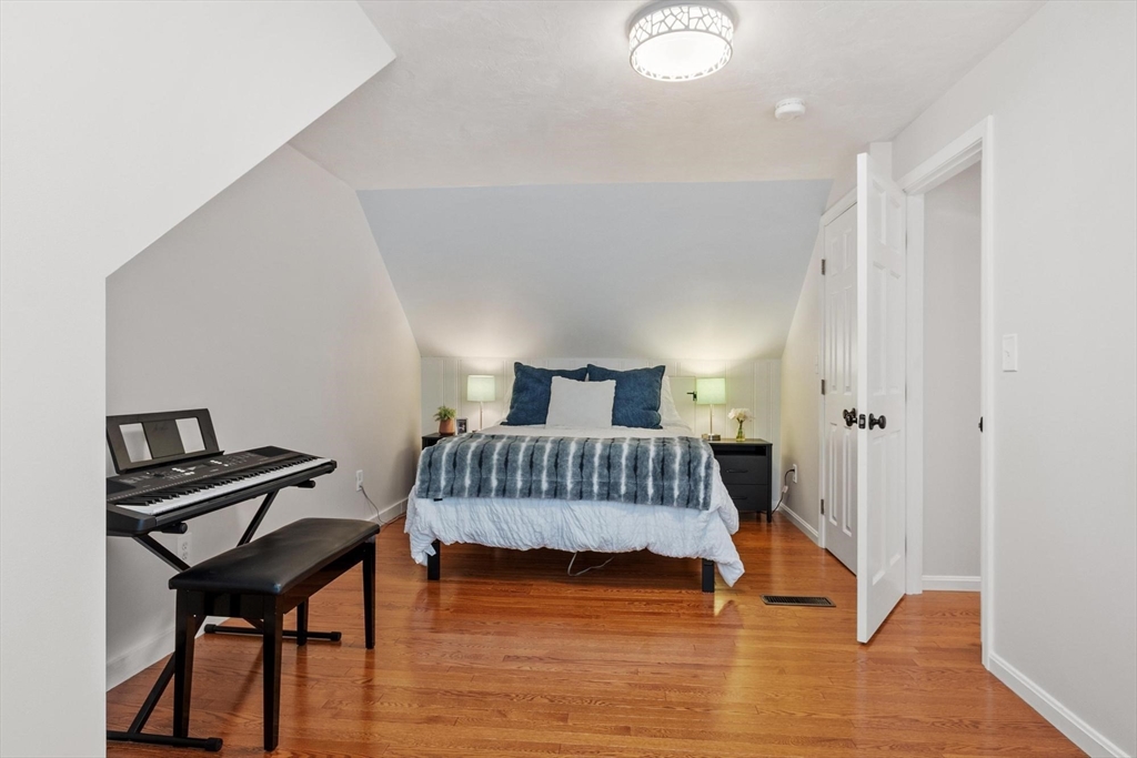 6 Whitcomb Ave