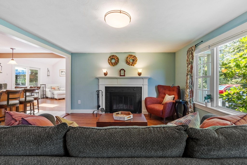 6 Whitcomb Ave