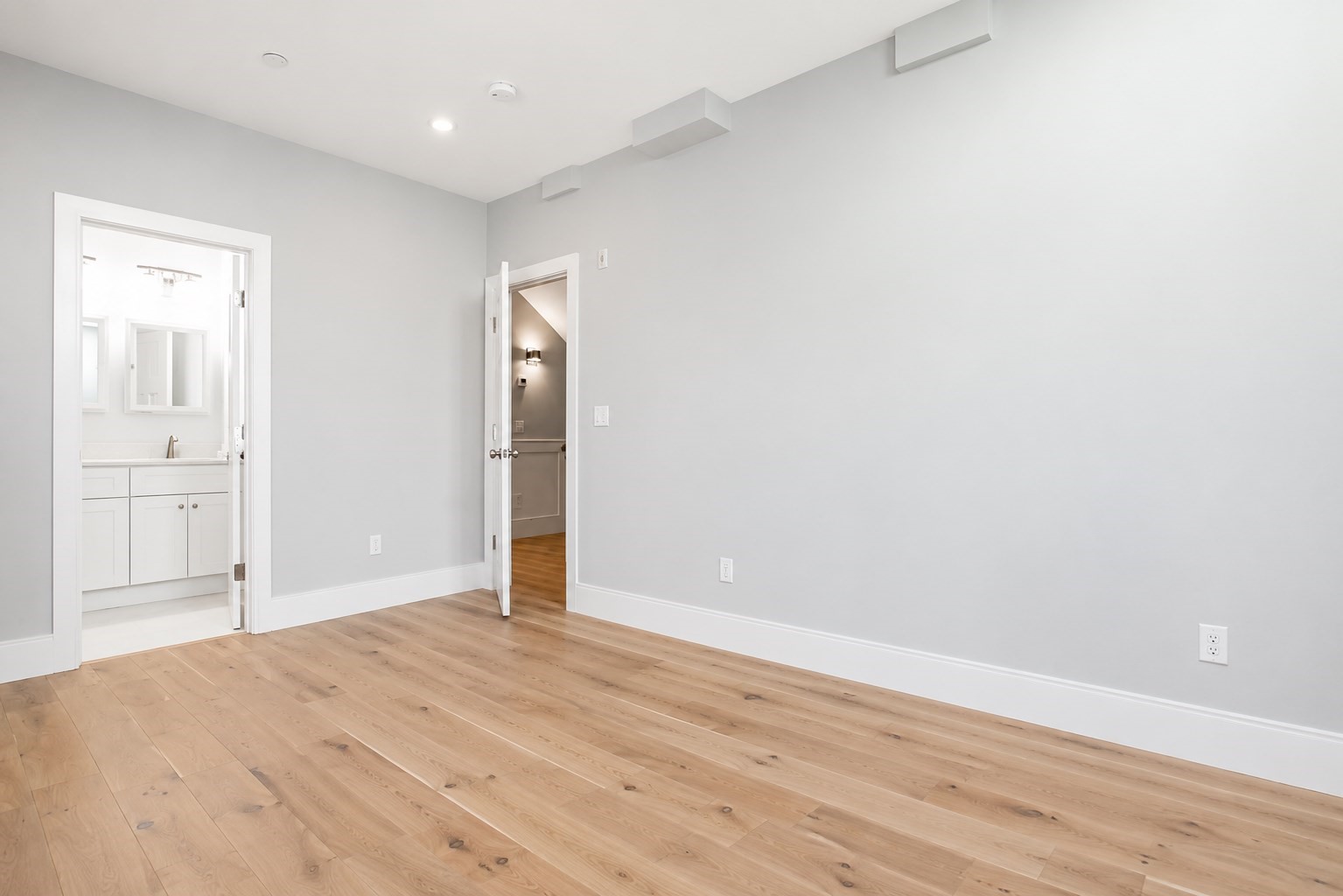 261-263 Washington Street # 3