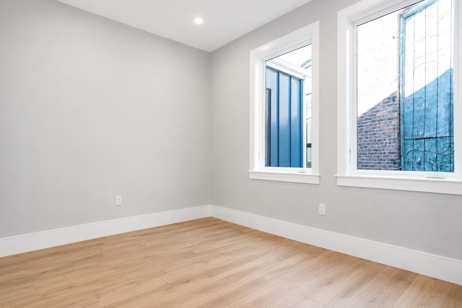 261-263 Washington Street # 3