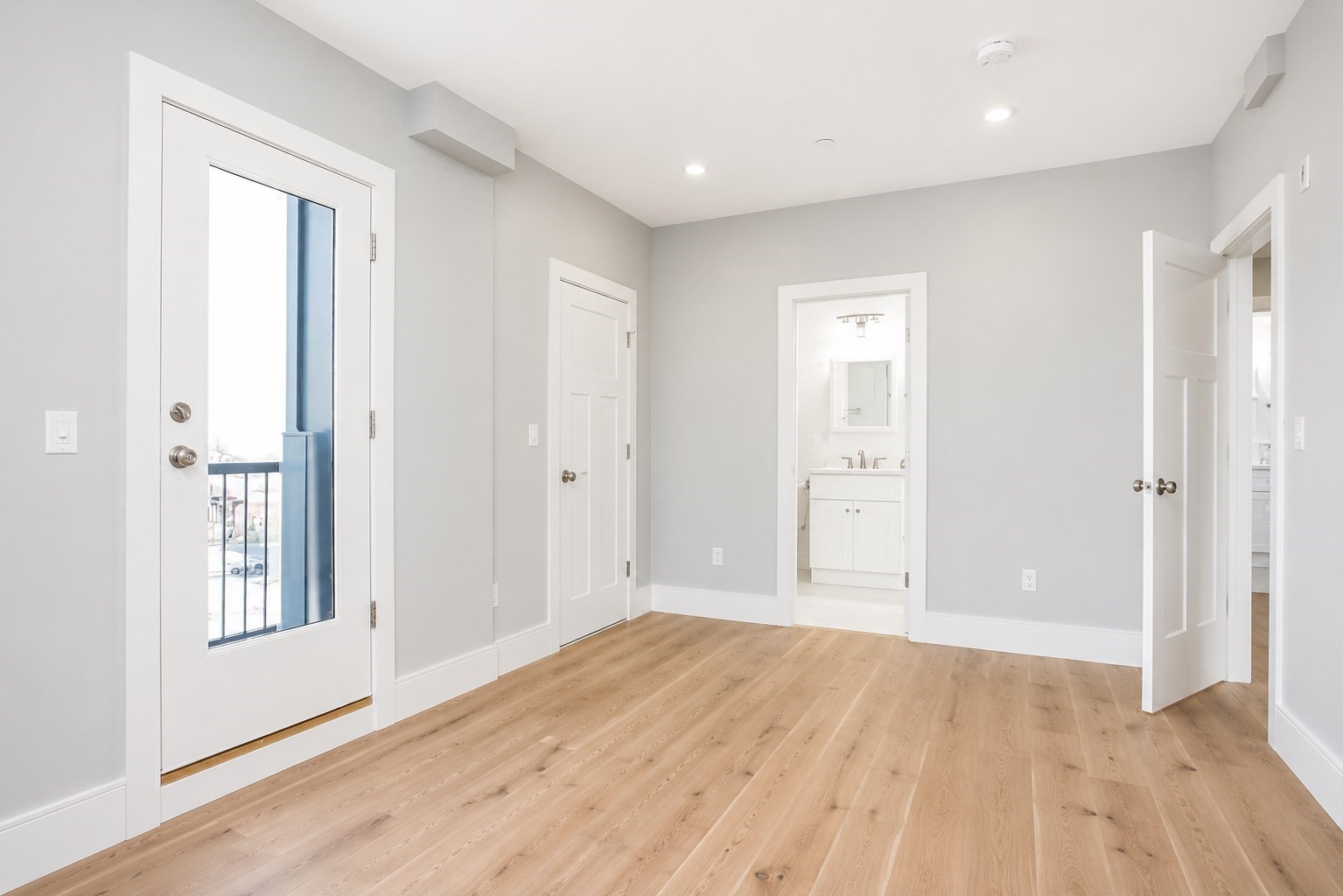 261-263 Washington Street # 3