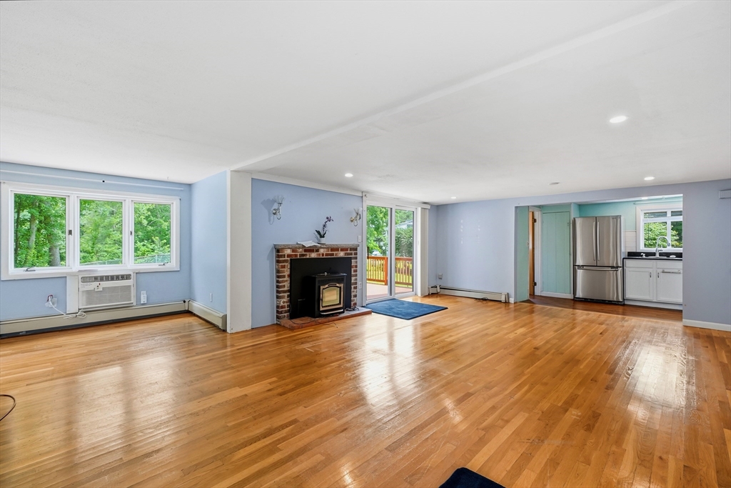 70 Muller Rd