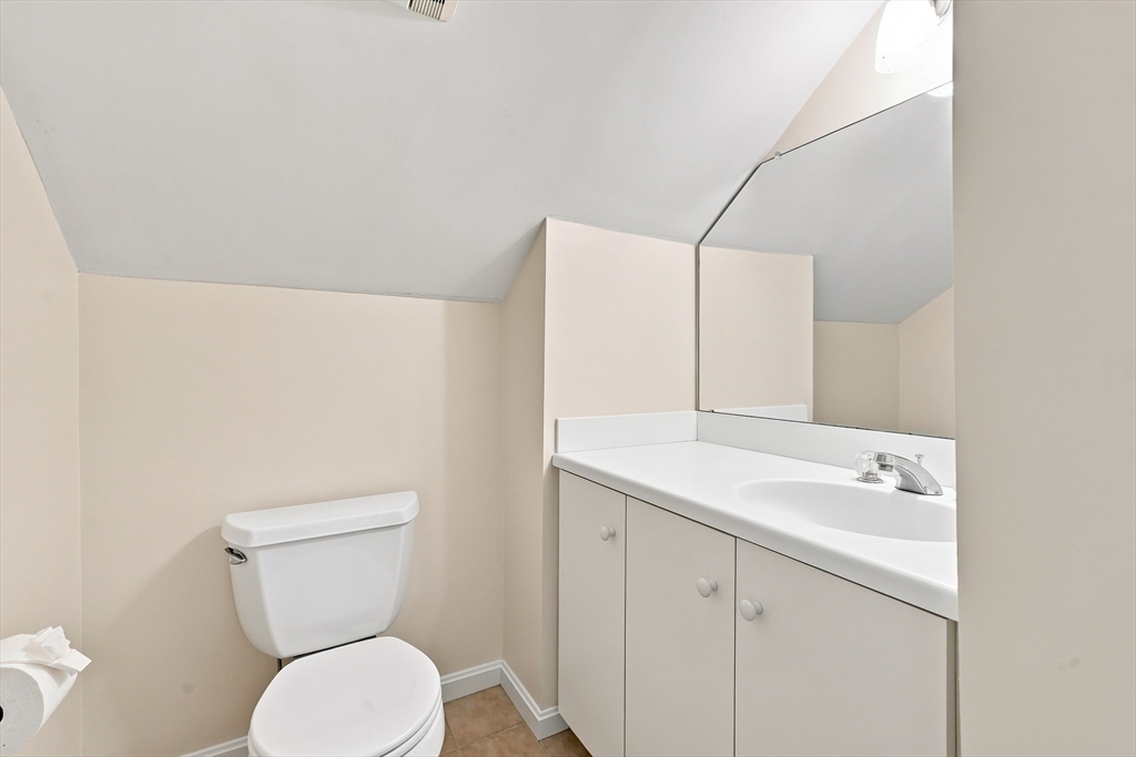 15 Fifer Ln # 15