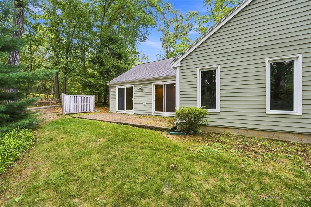 15 Fifer Ln # 15