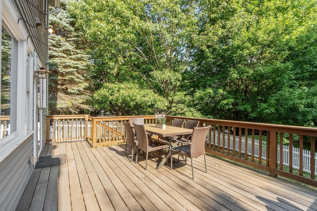16 Abel Jones Pl