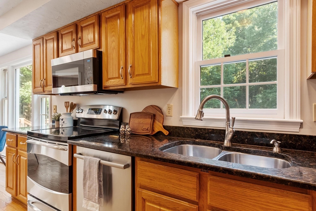 16 Abel Jones Pl