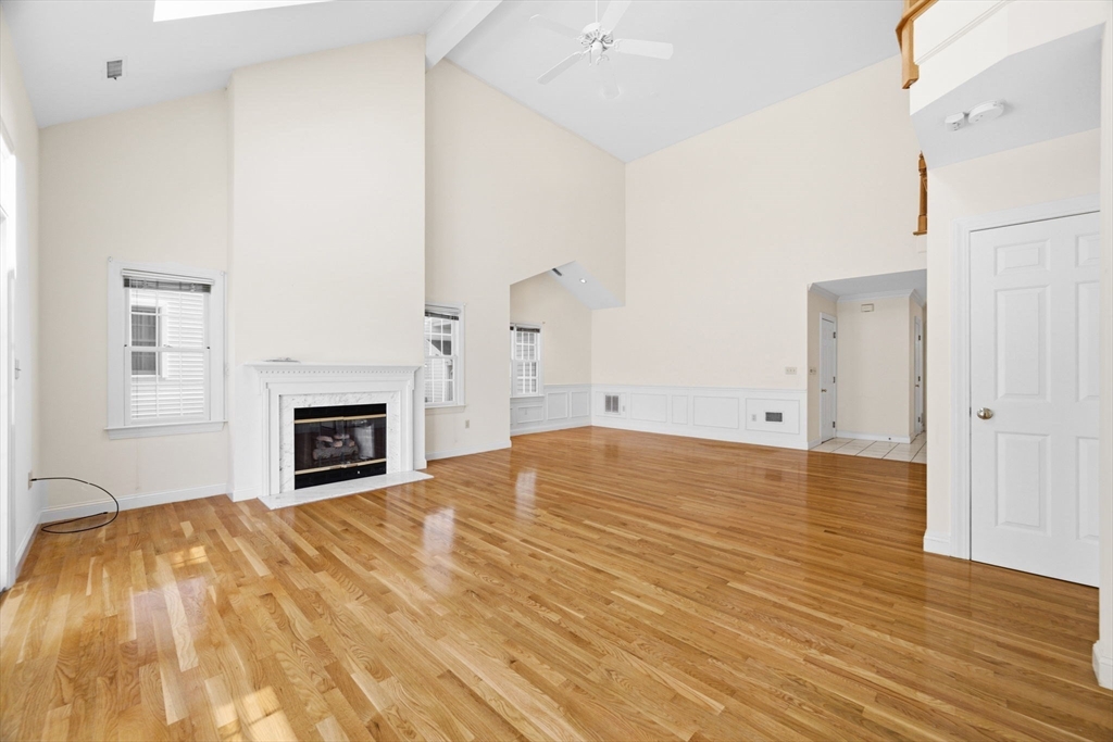 605 Middle St # 22