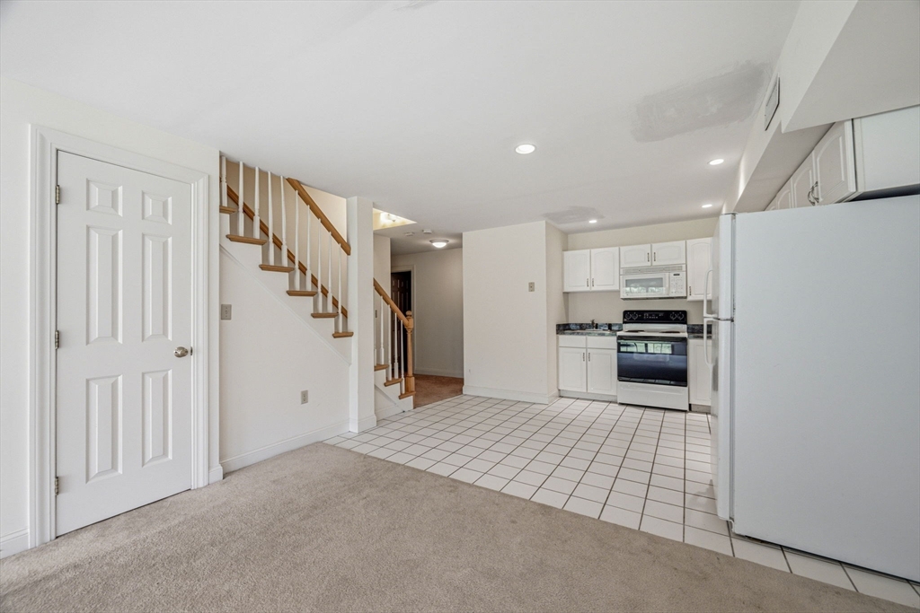 605 Middle St # 22