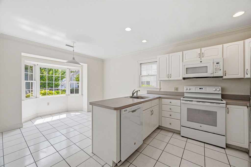 605 Middle St # 22