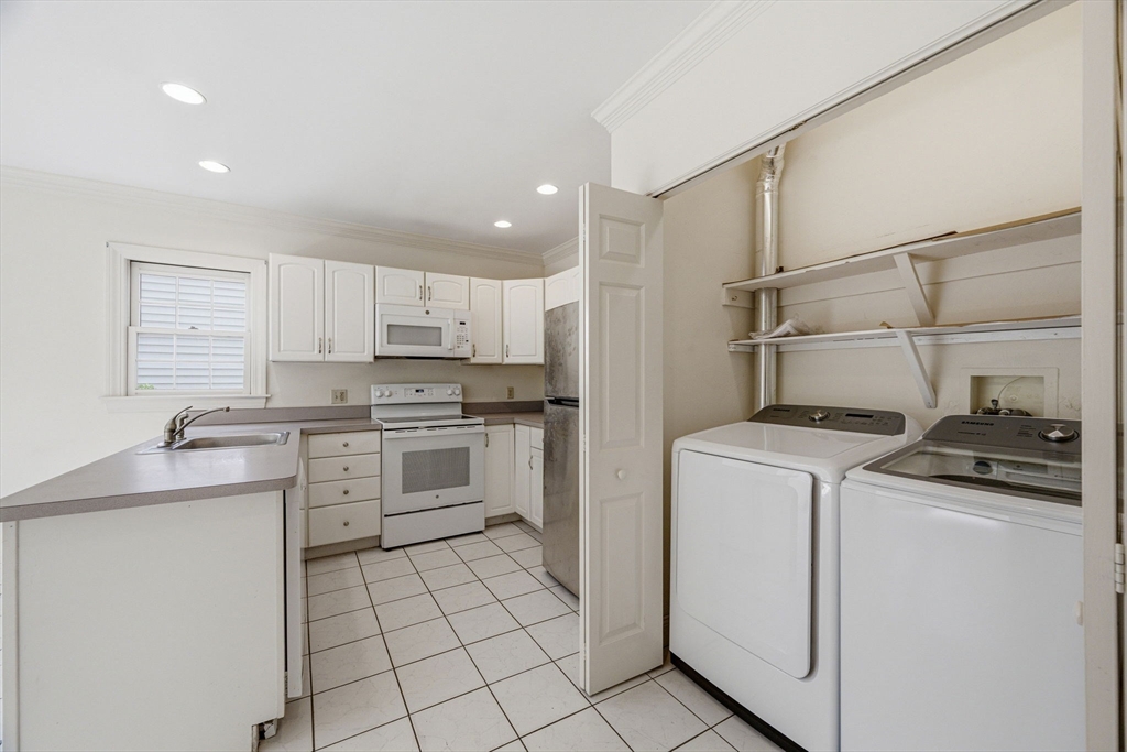 605 Middle St # 22