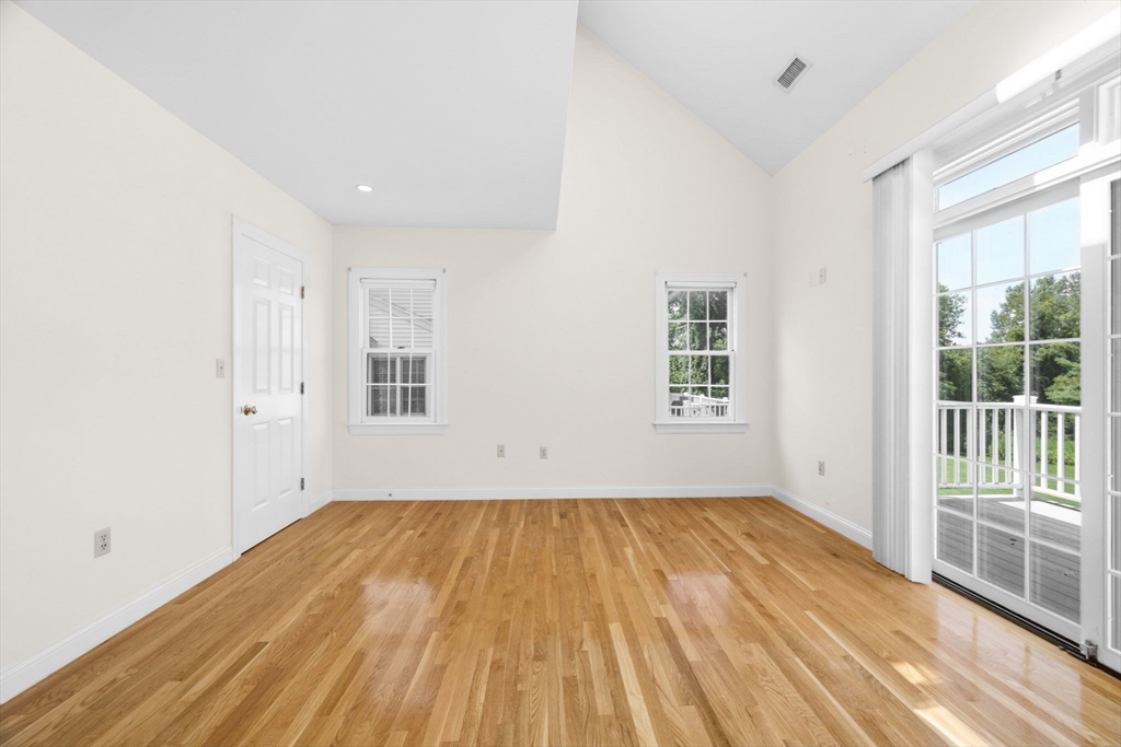 605 Middle St # 22
