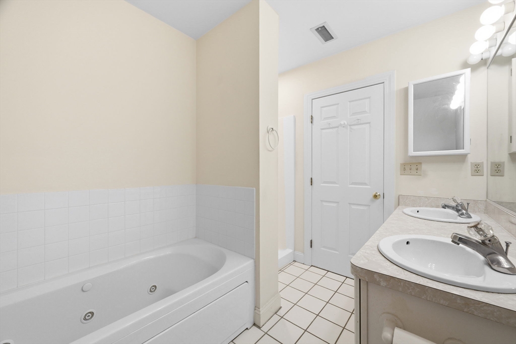 605 Middle St # 22