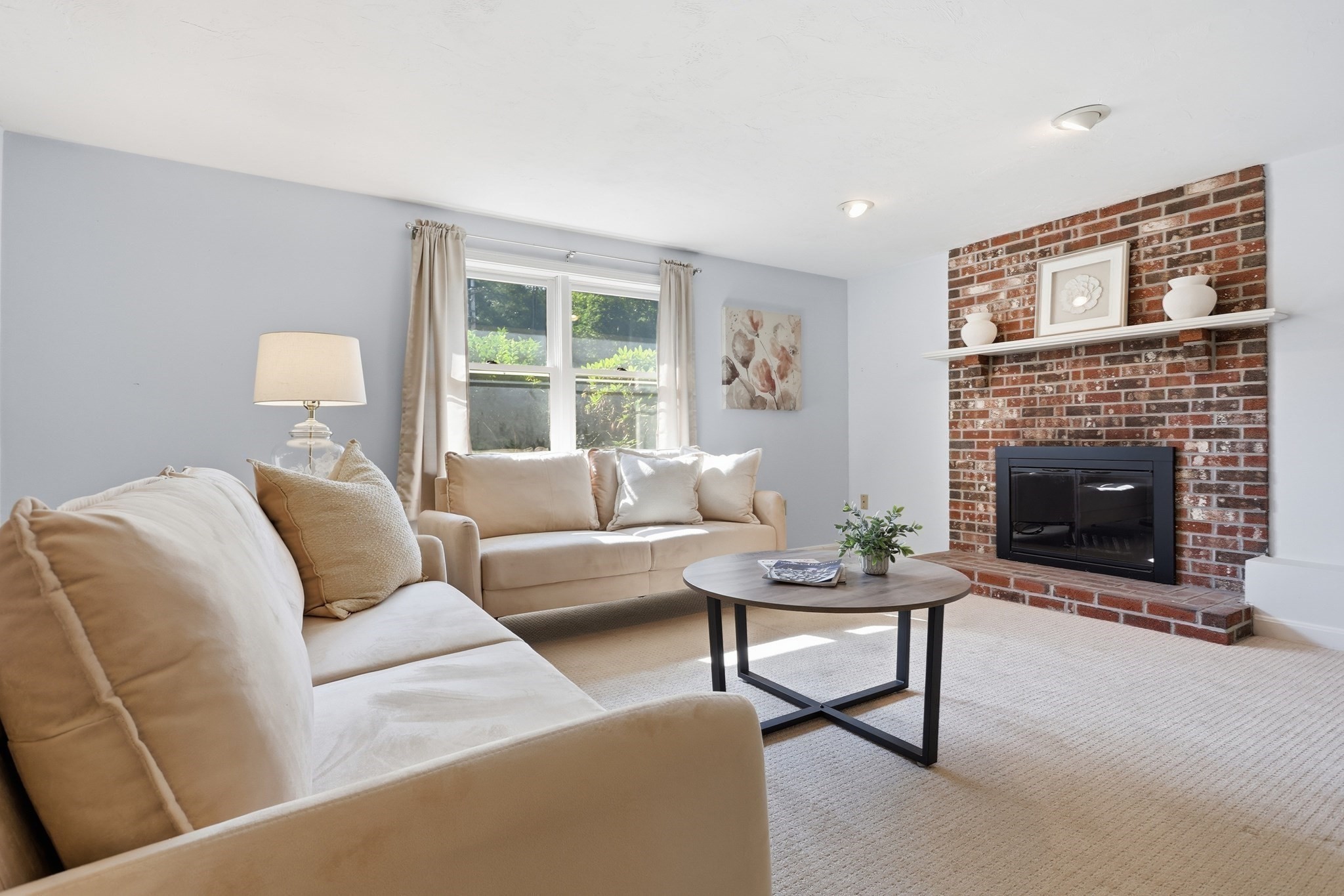 51 Hosmer St