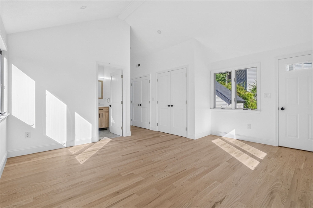 7 Joyce Rd