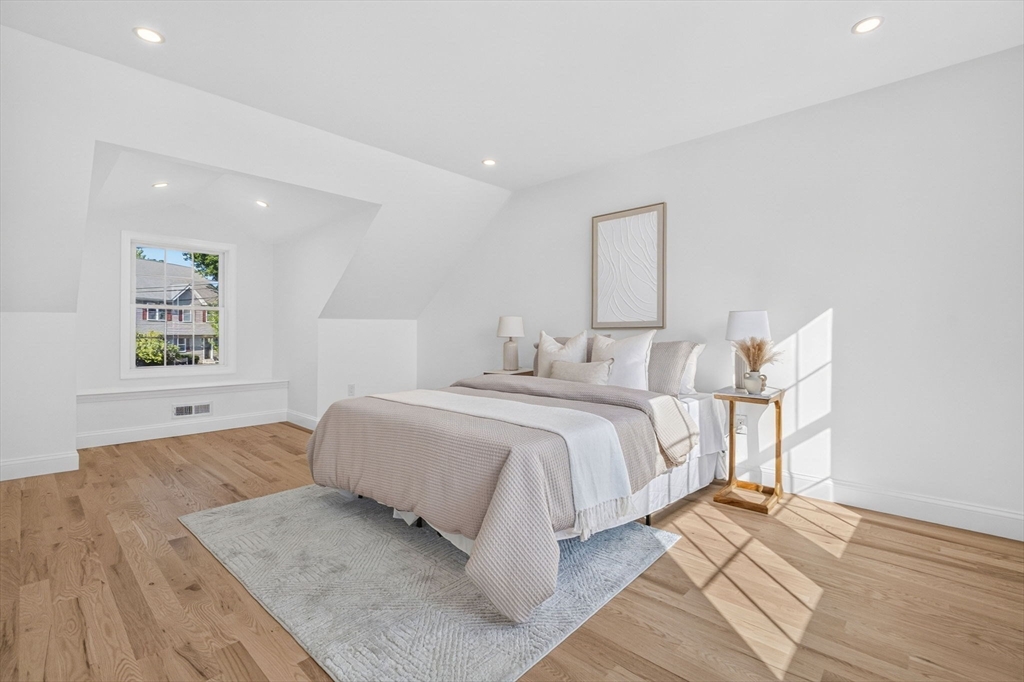 7 Joyce Rd