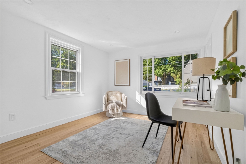 7 Joyce Rd