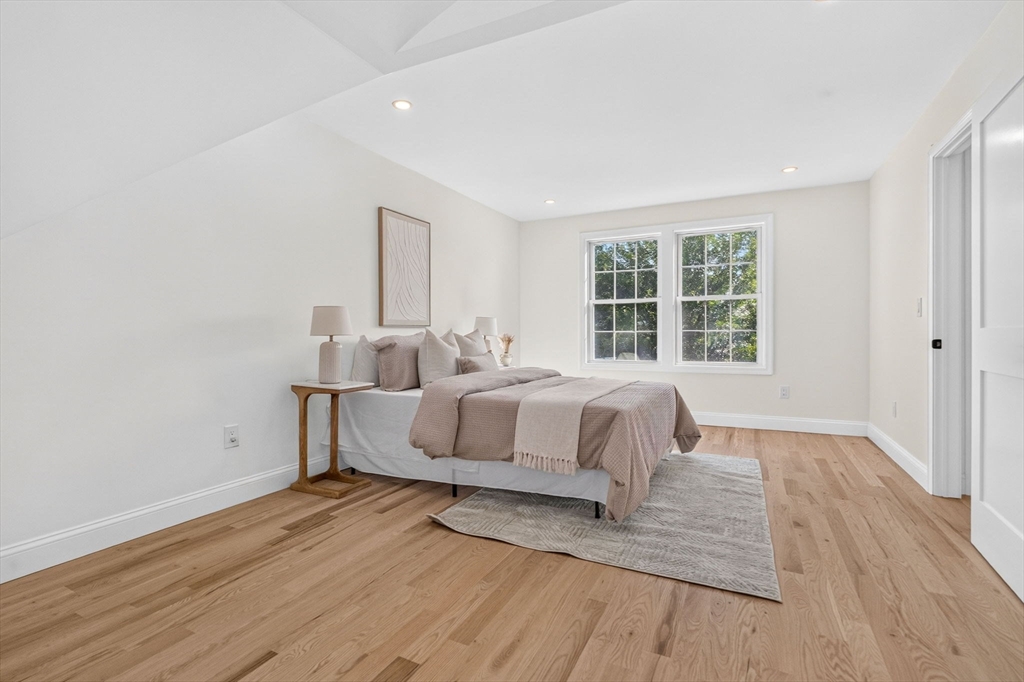 7 Joyce Rd