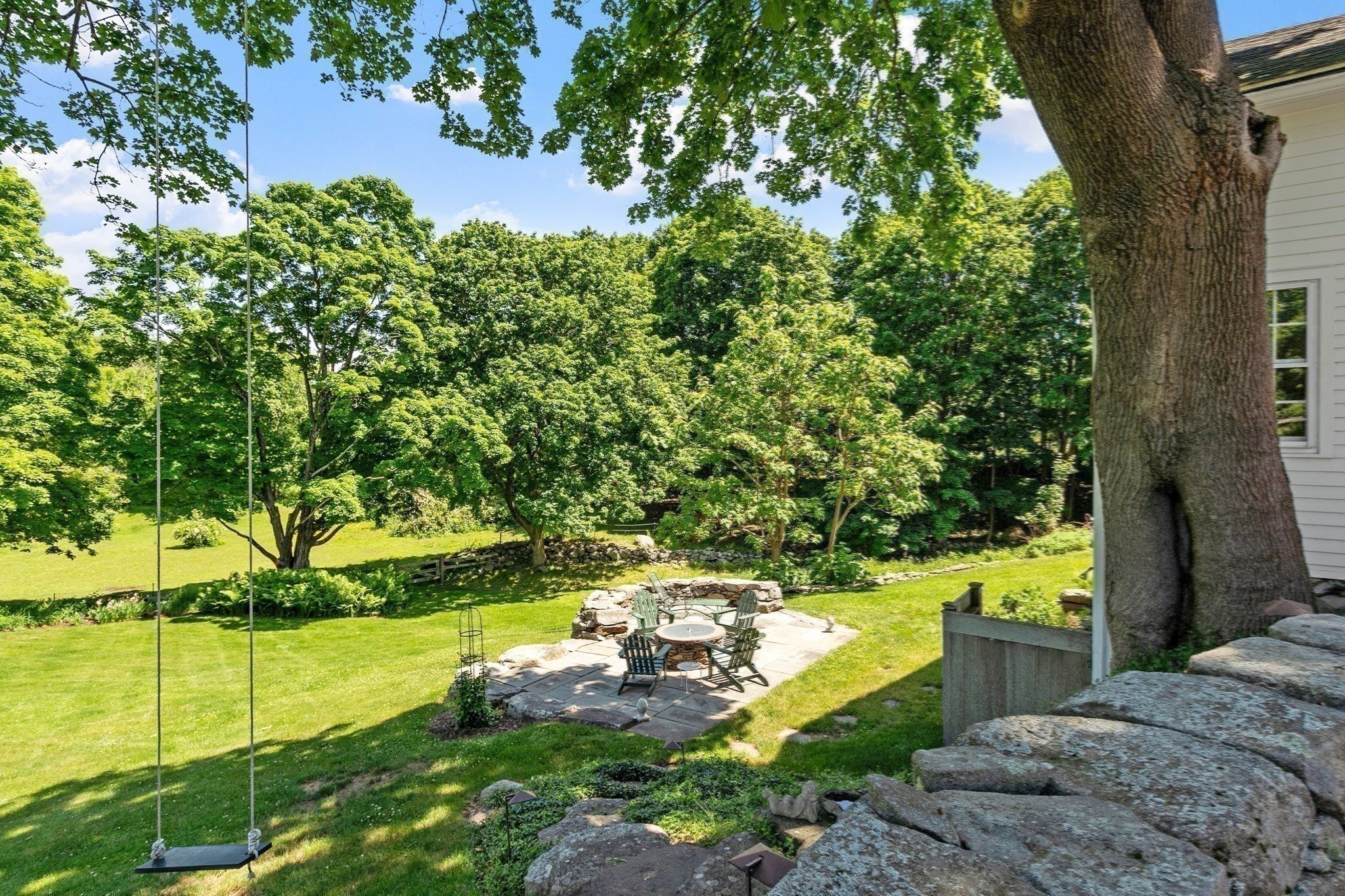 827 Hill Rd
