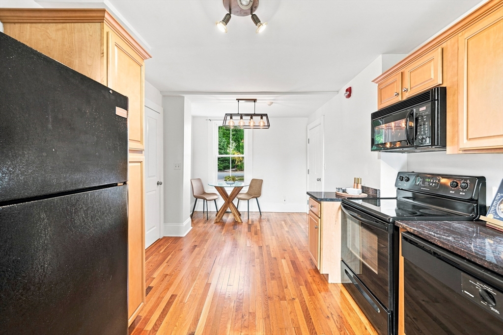 146 Lincoln Rd Unit: A