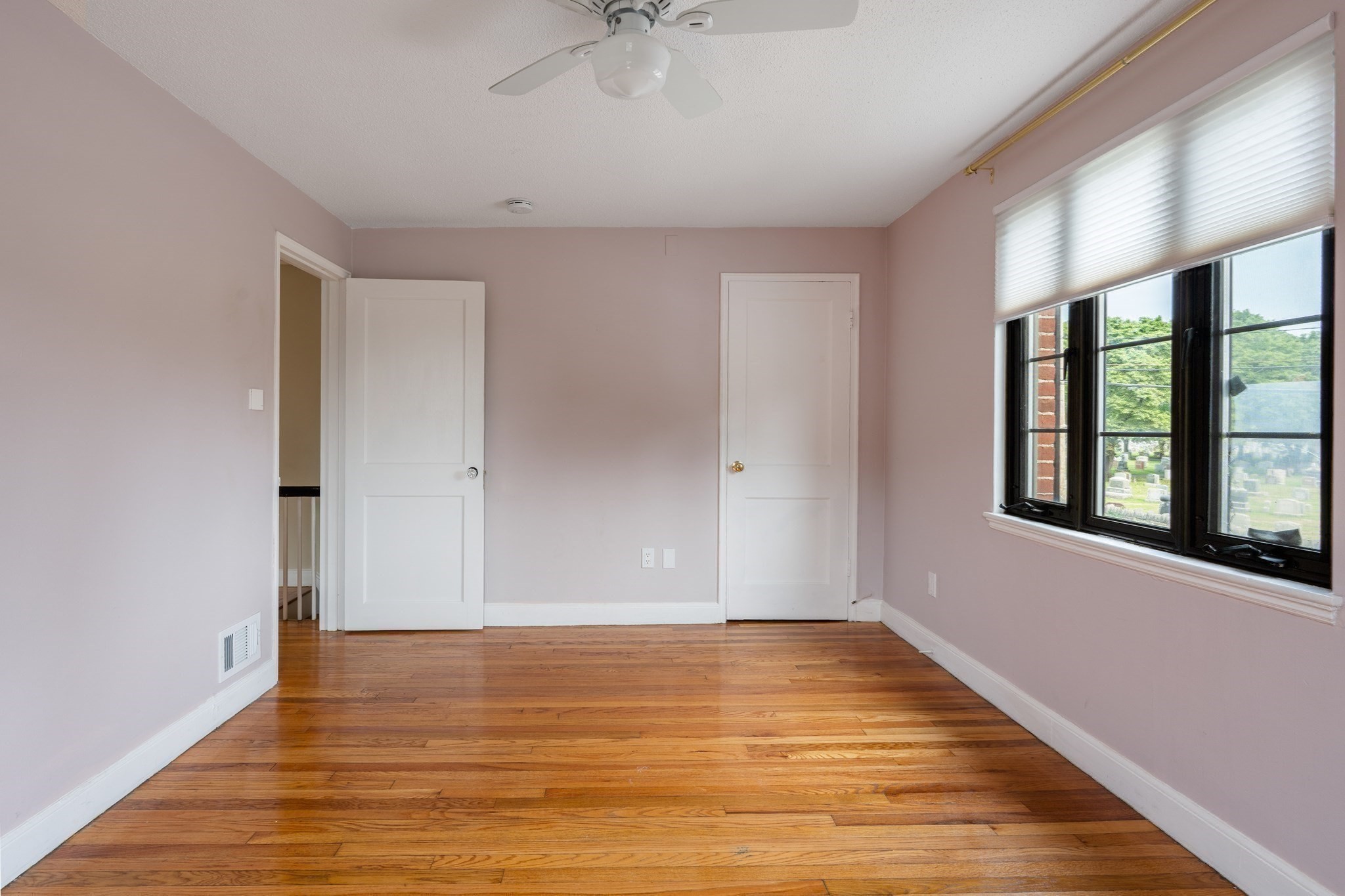 956 Belmont # 956