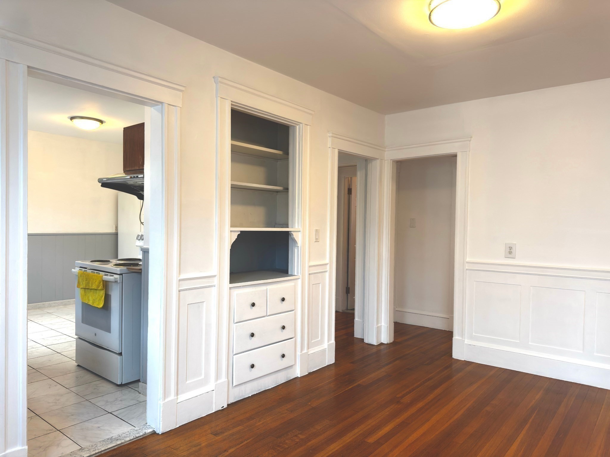 40 Almont St # 2
