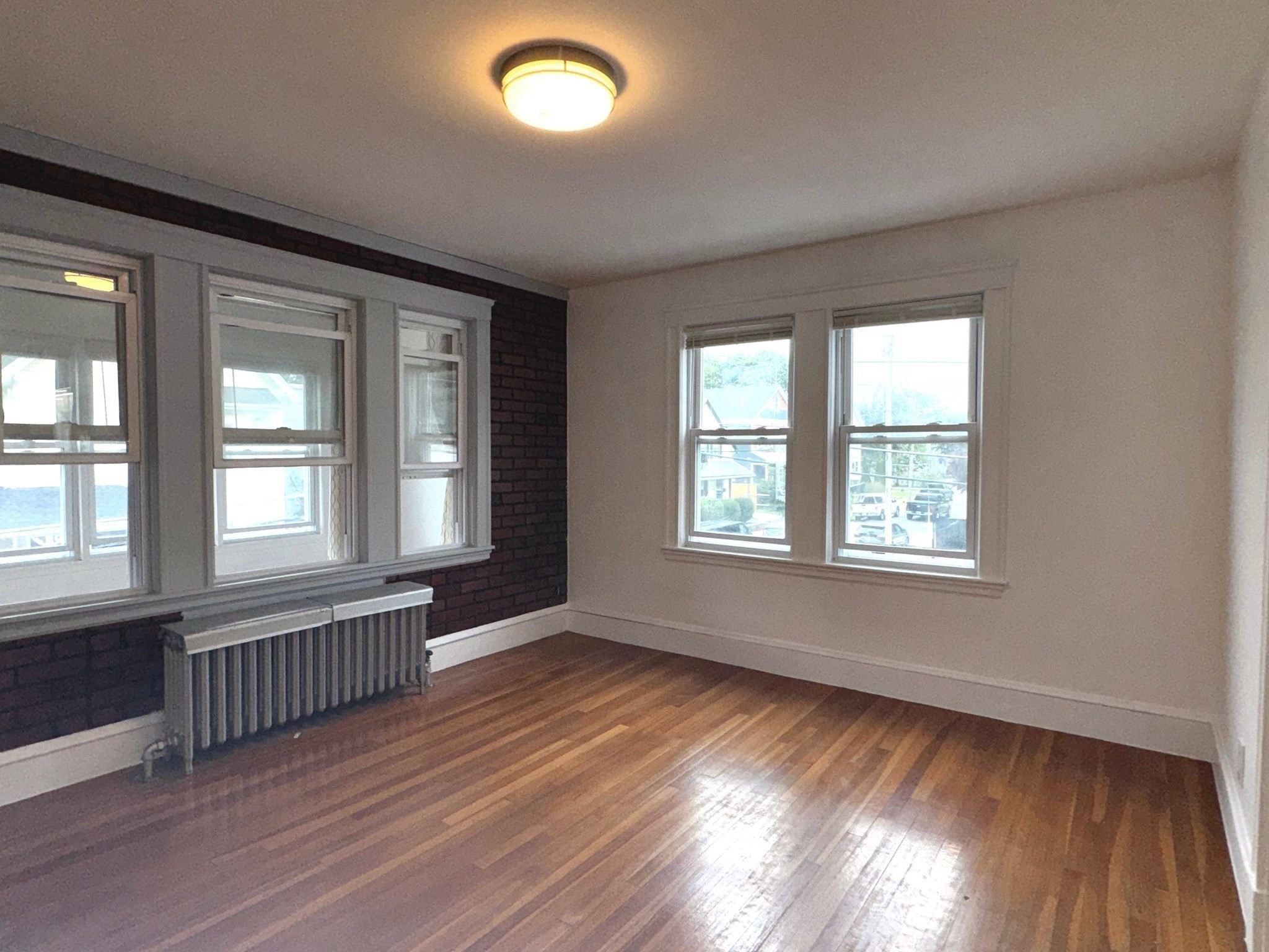 40 Almont St # 2