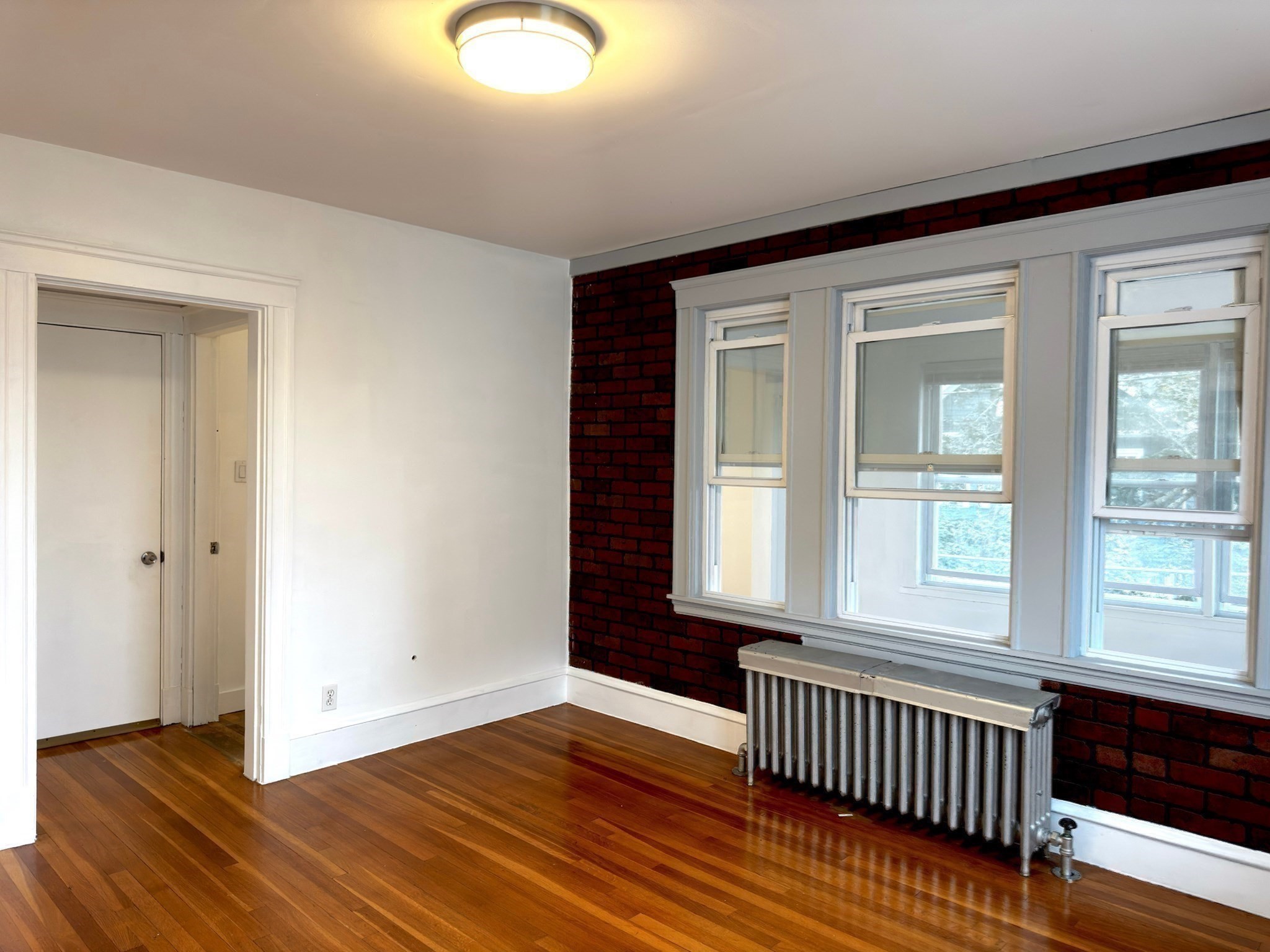 40 Almont St # 2