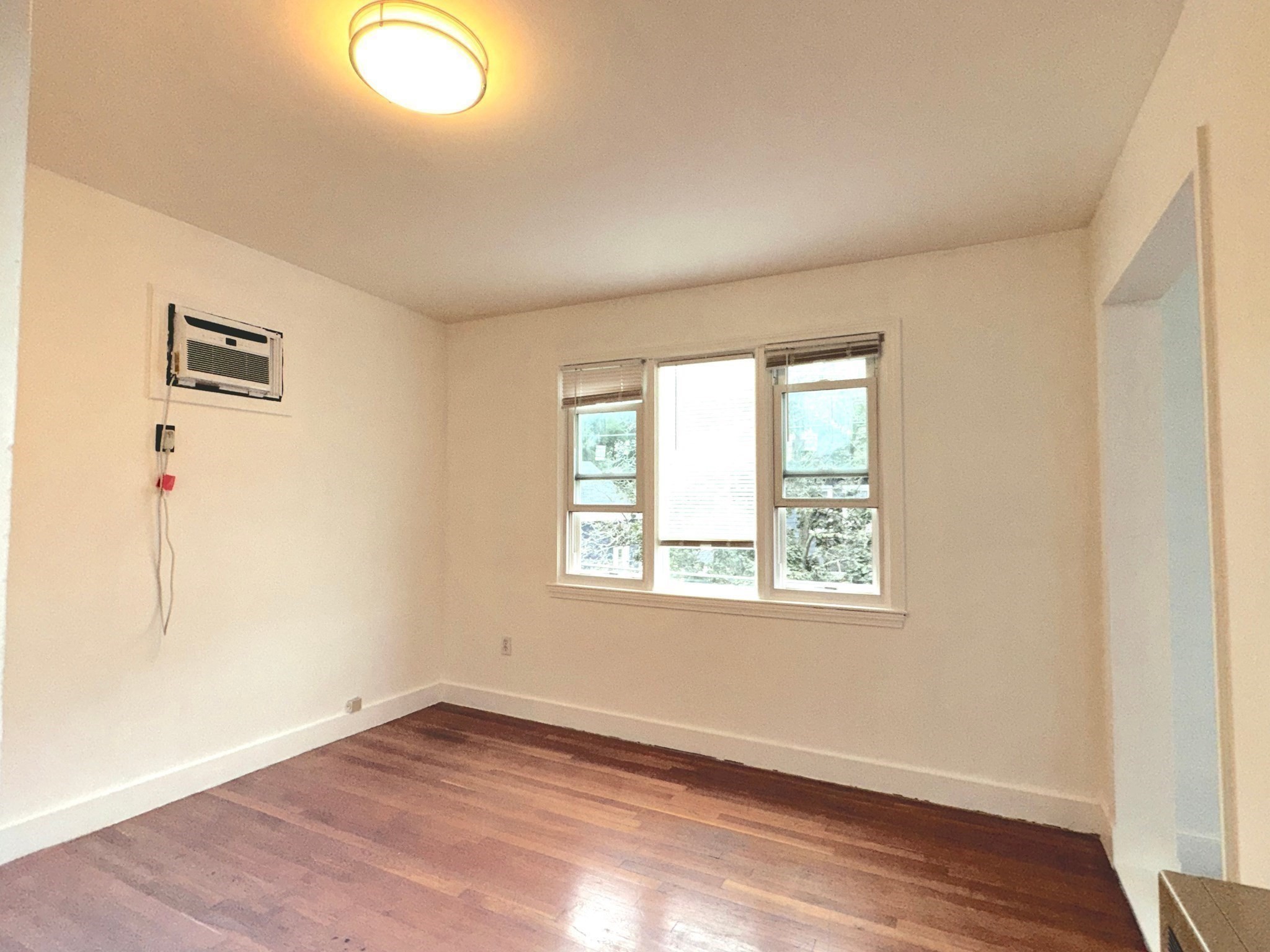 40 Almont St # 2