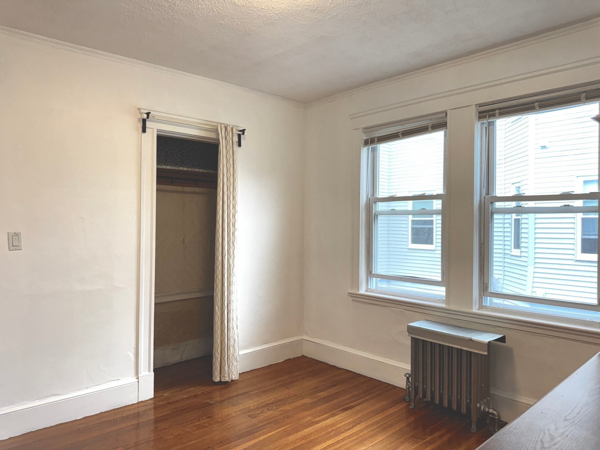 40 Almont St # 2
