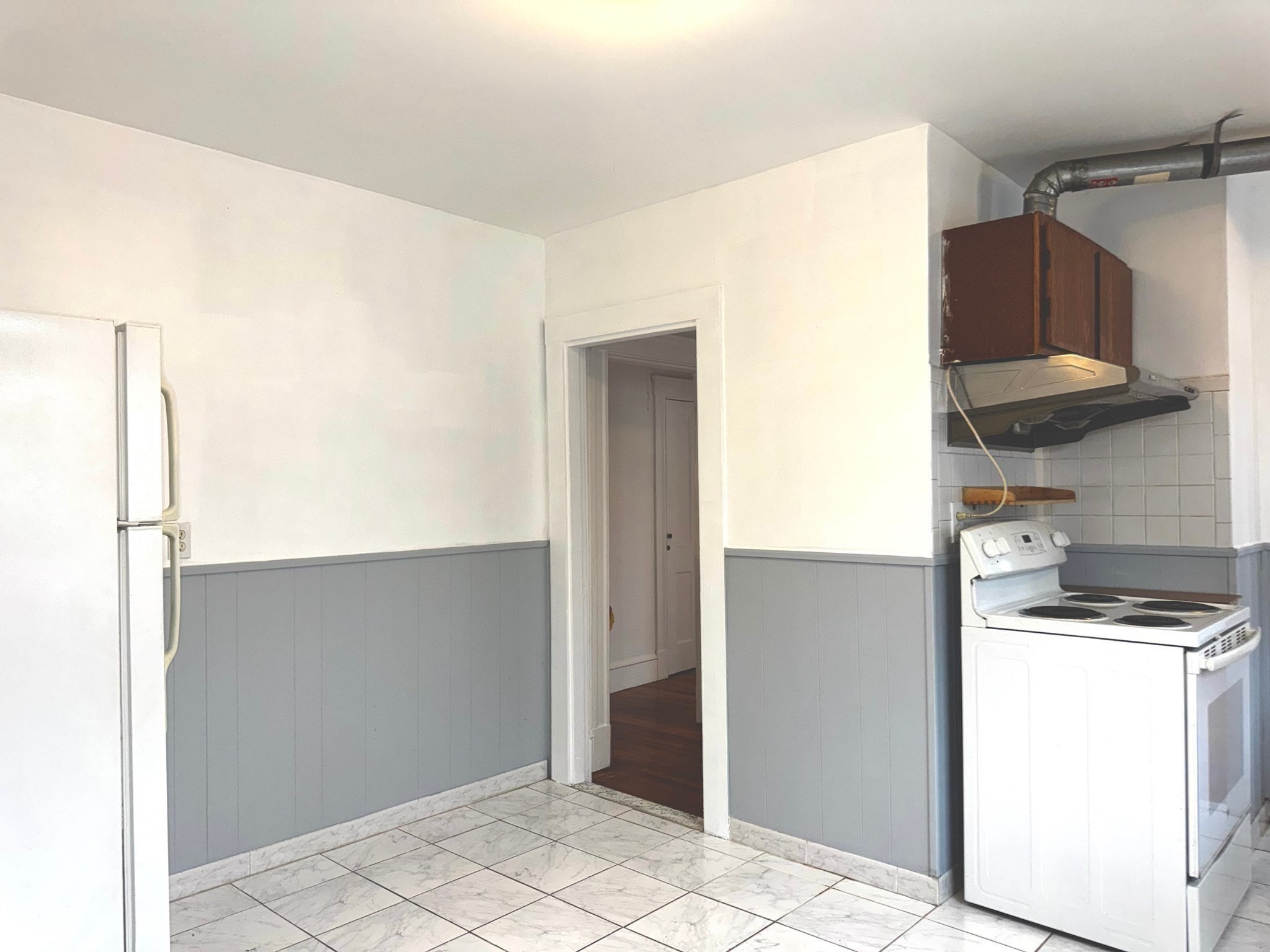 40 Almont St # 2
