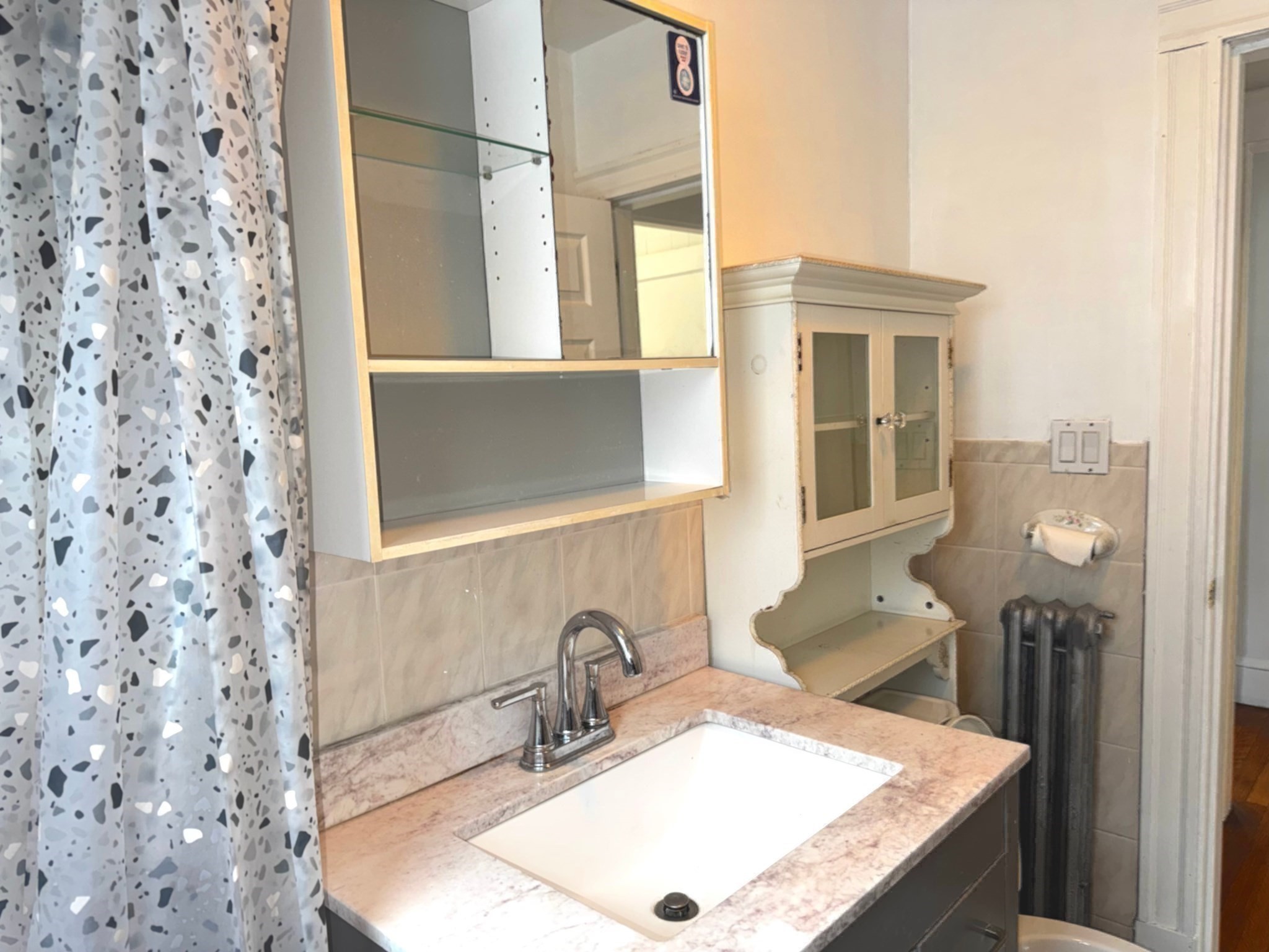 40 Almont St # 2
