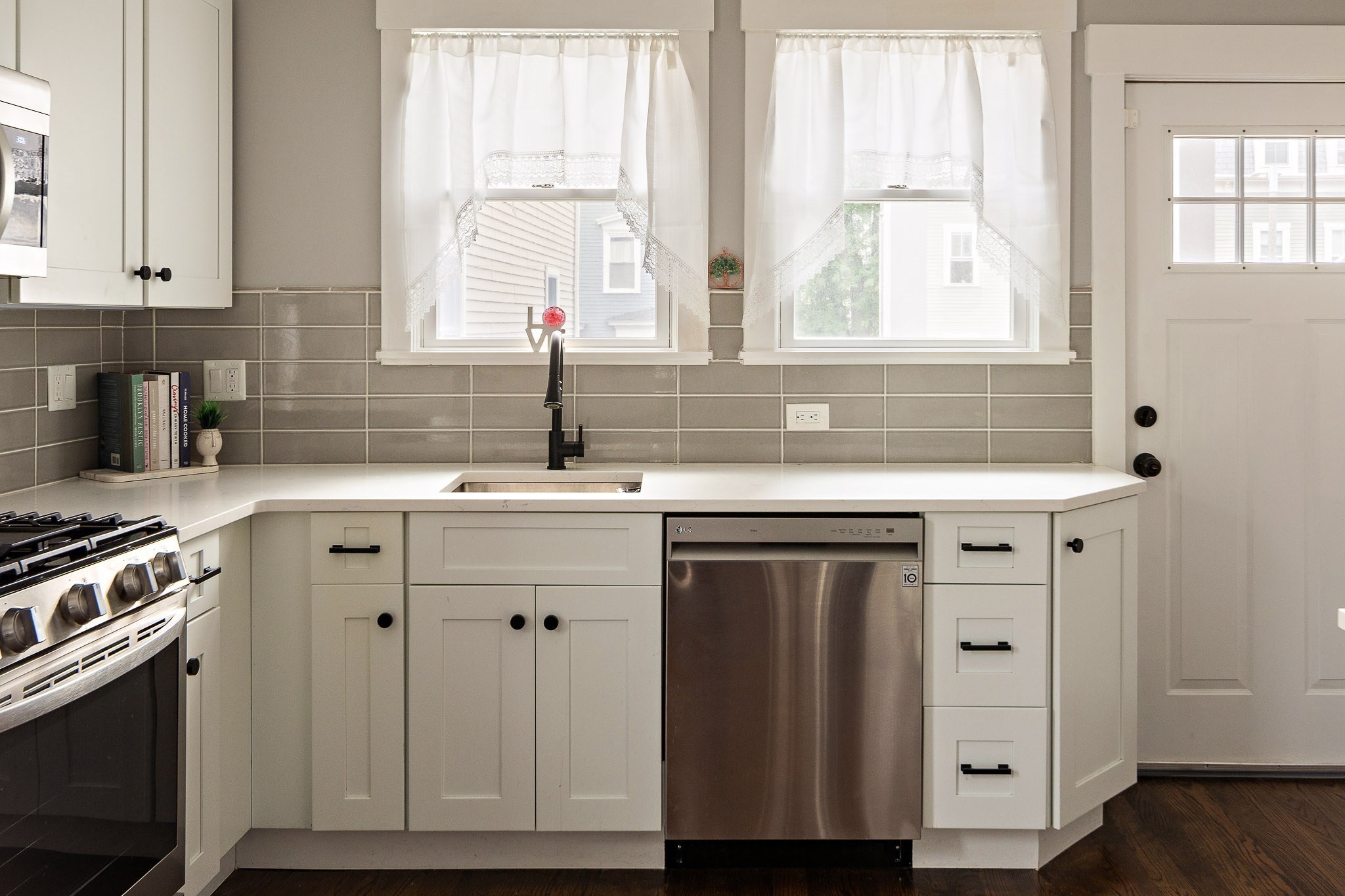 6 Chestnut Ave # 1