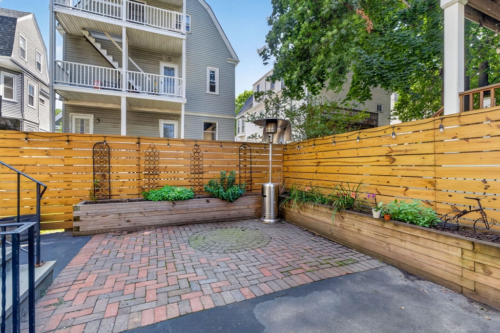 201 College Ave # 3