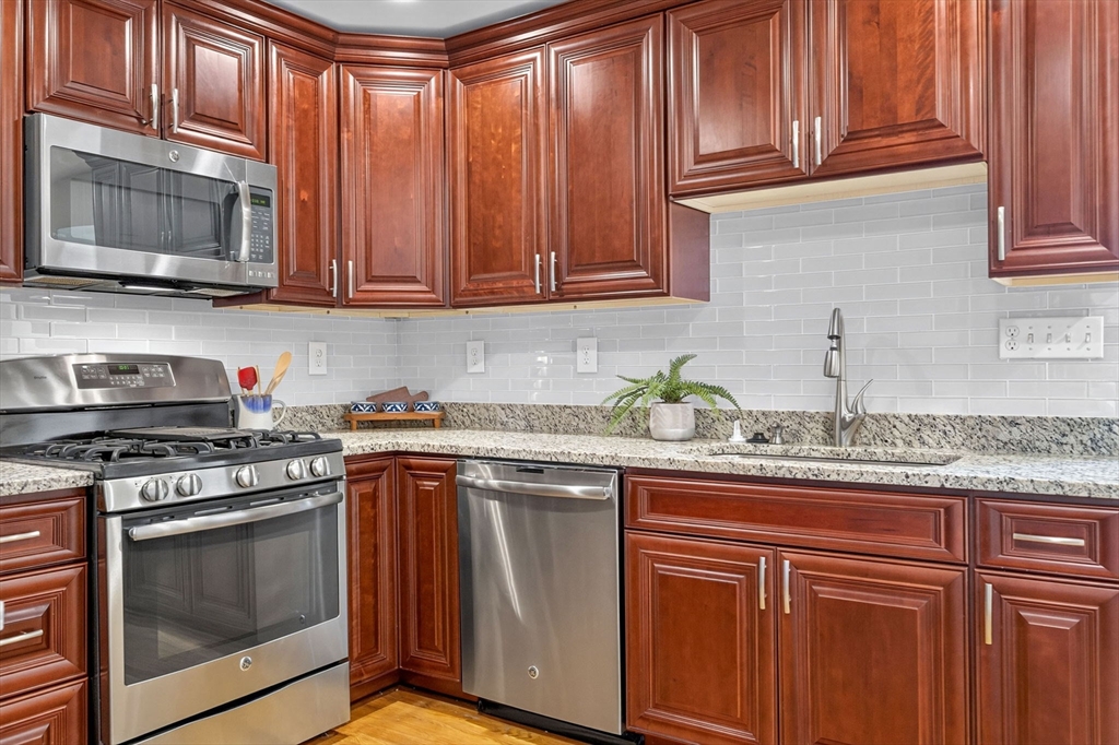 201 College Ave # 3
