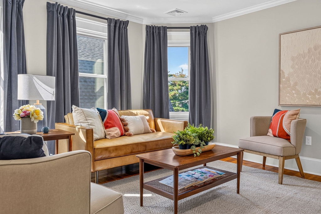 201 College Ave # 3