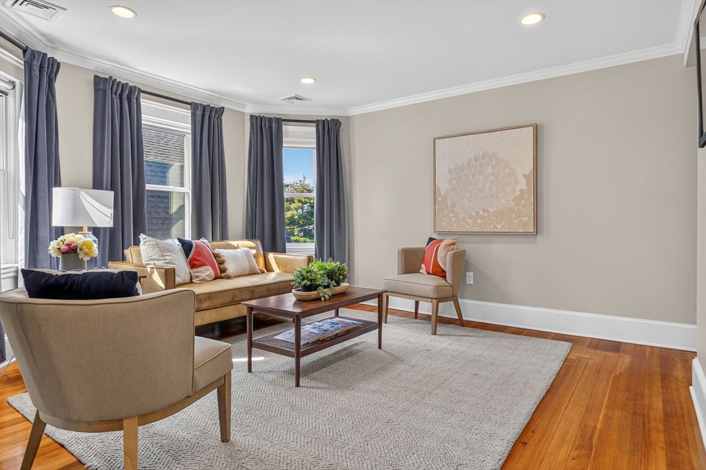 201 College Ave # 3