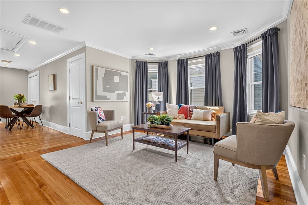 201 College Ave # 3
