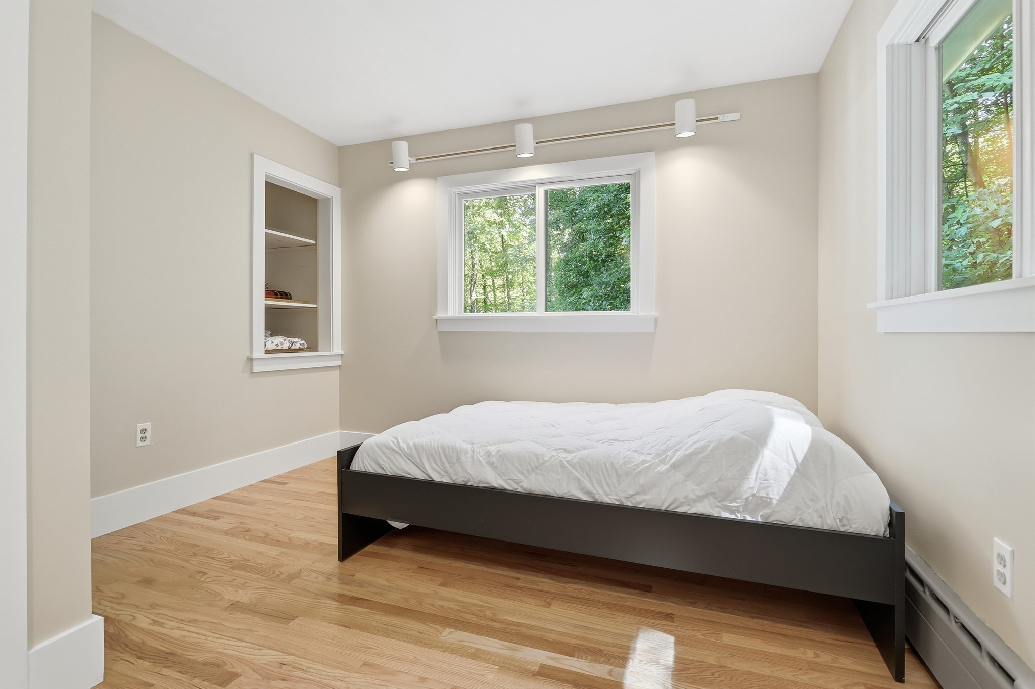 131 Warren Ave